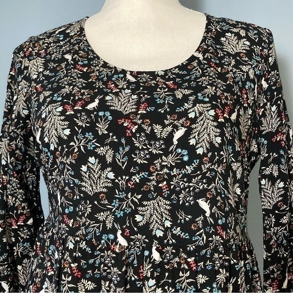 Old Navy  flowy dress with rabbits / bunnies - Picture 3 of 6